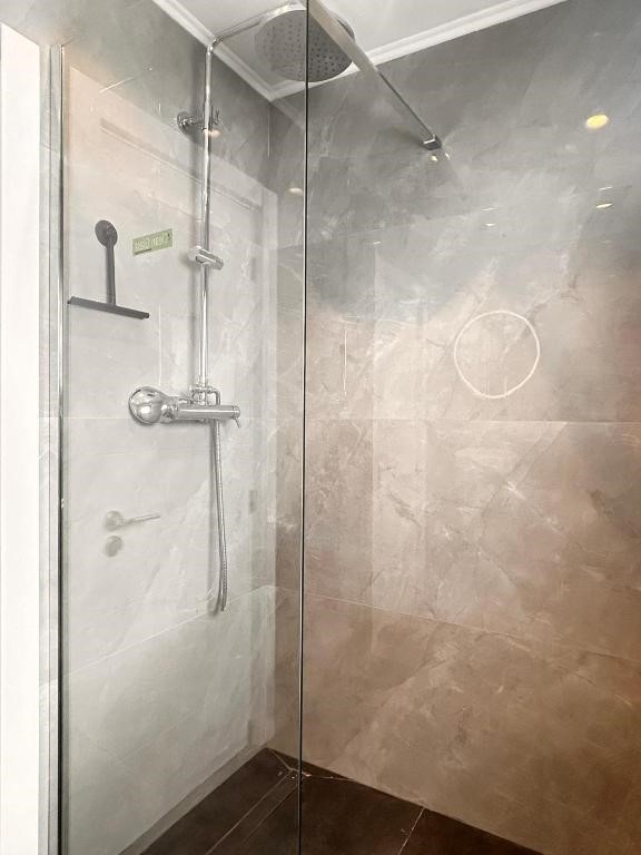 Bathroom 2 Shower