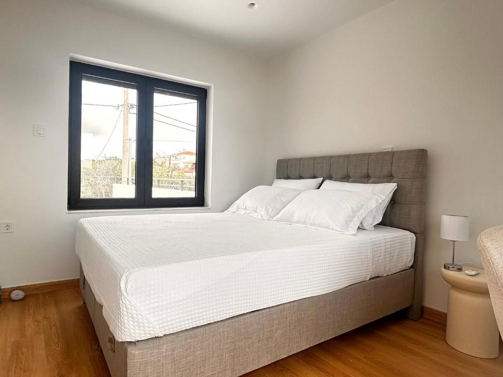 Bedroom 2 wide view, Eutopia Villa